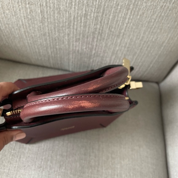 Aritzia Auxiliary Crossbody - Picture 6 of 10